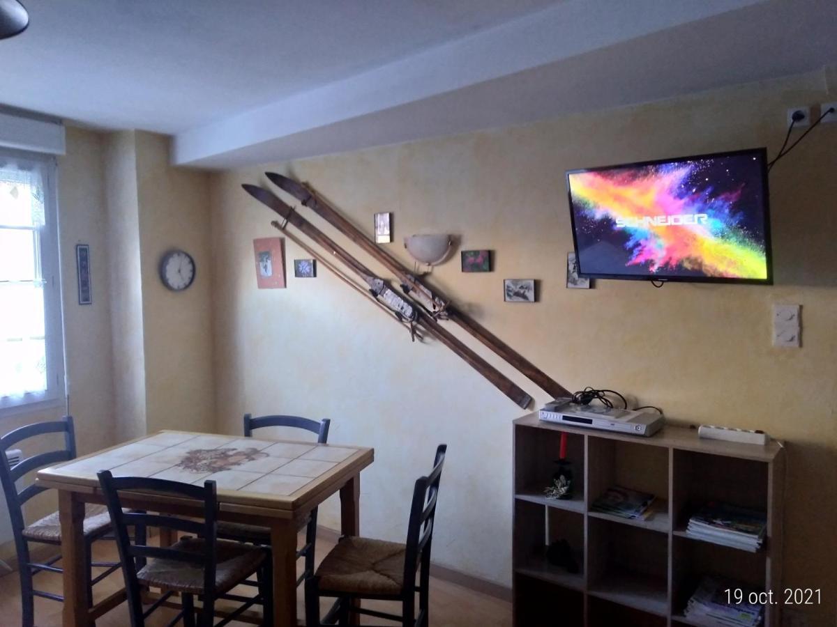Appartement Котеретс Екстер'єр фото